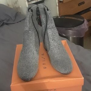 Dsw silver boots